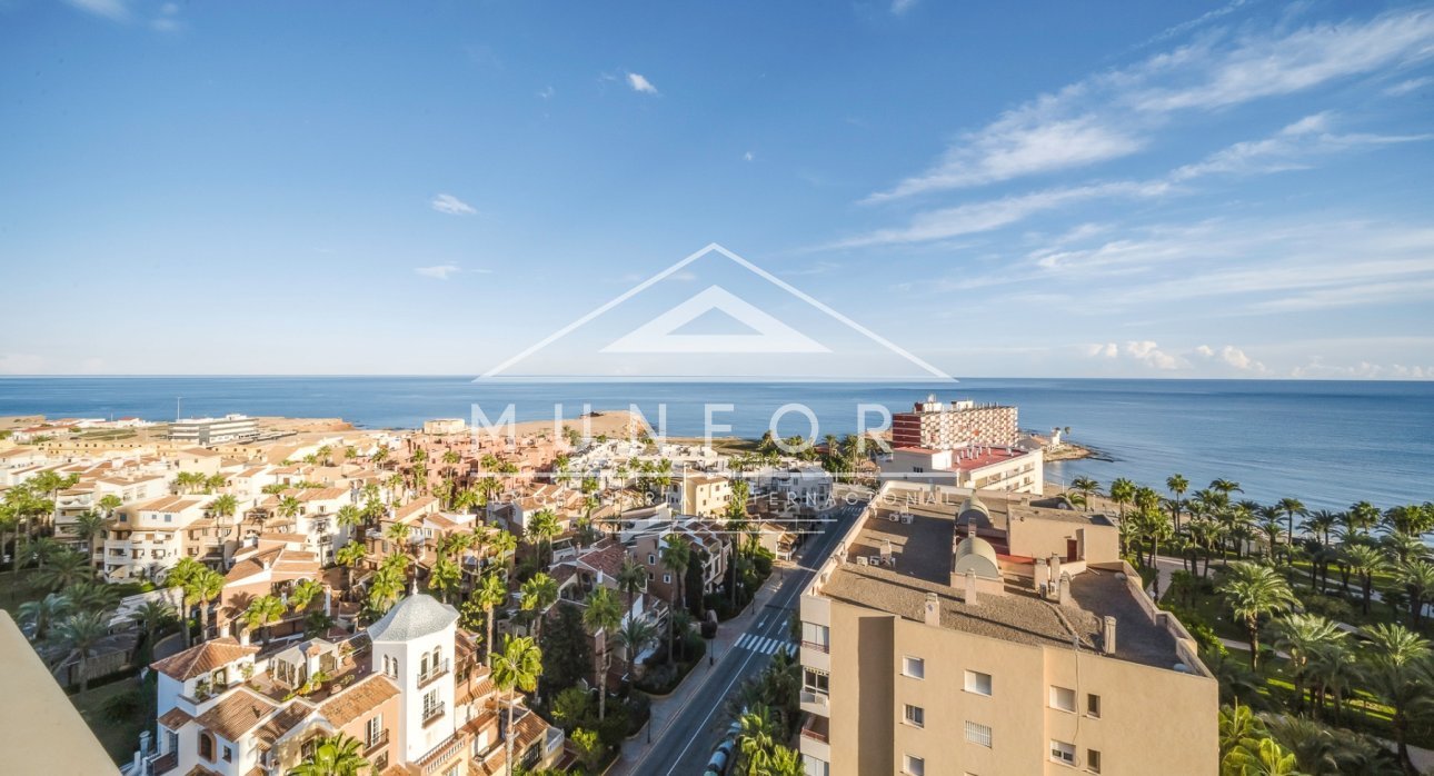 Återförsäljning - Lägenheter -
Torrevieja
