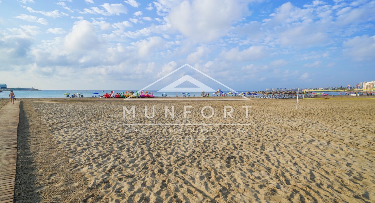 Återförsäljning - Lägenheter -
Torrevieja