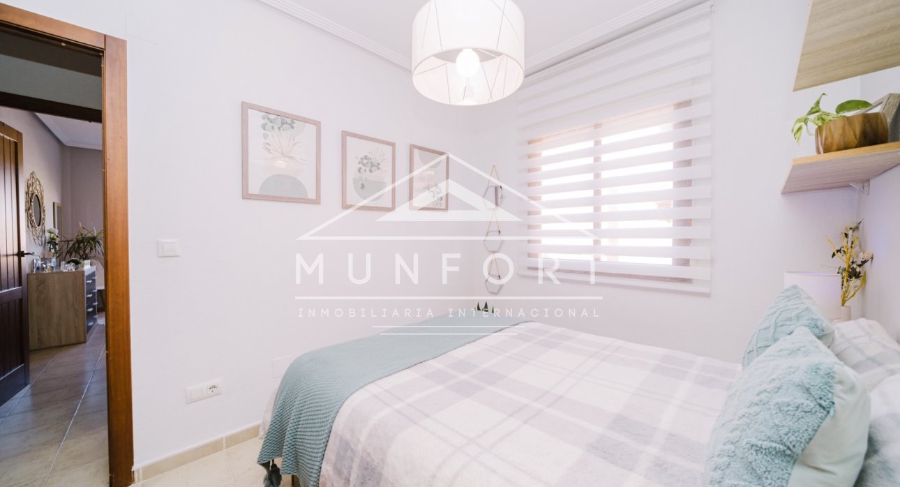 Återförsäljning - Lägenheter -
Torrevieja