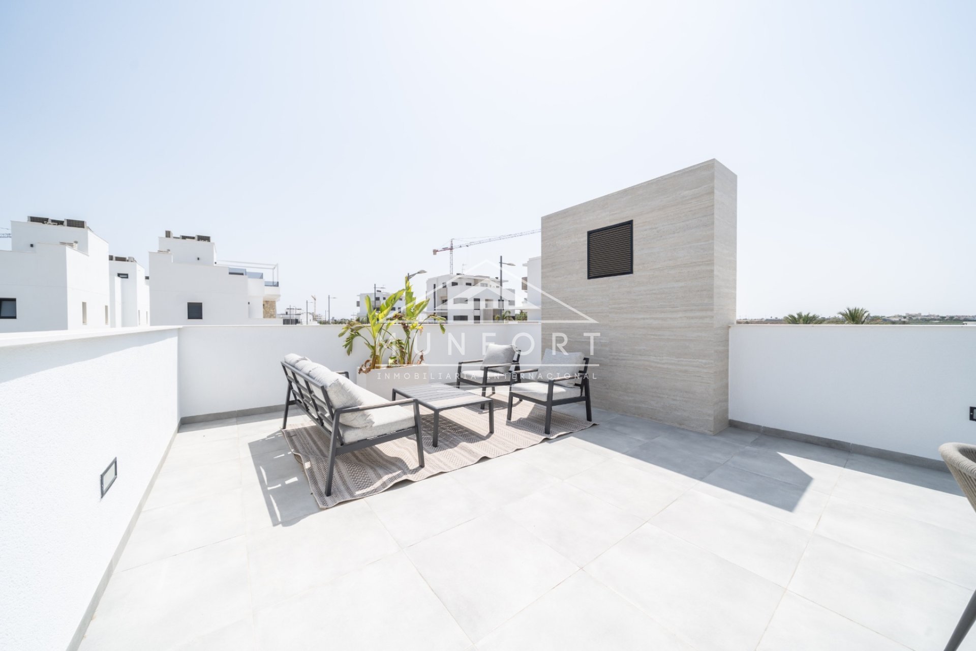 Återförsäljning - Lyxvillor -
Alcázares, Los - Los Alc&aacute;zares