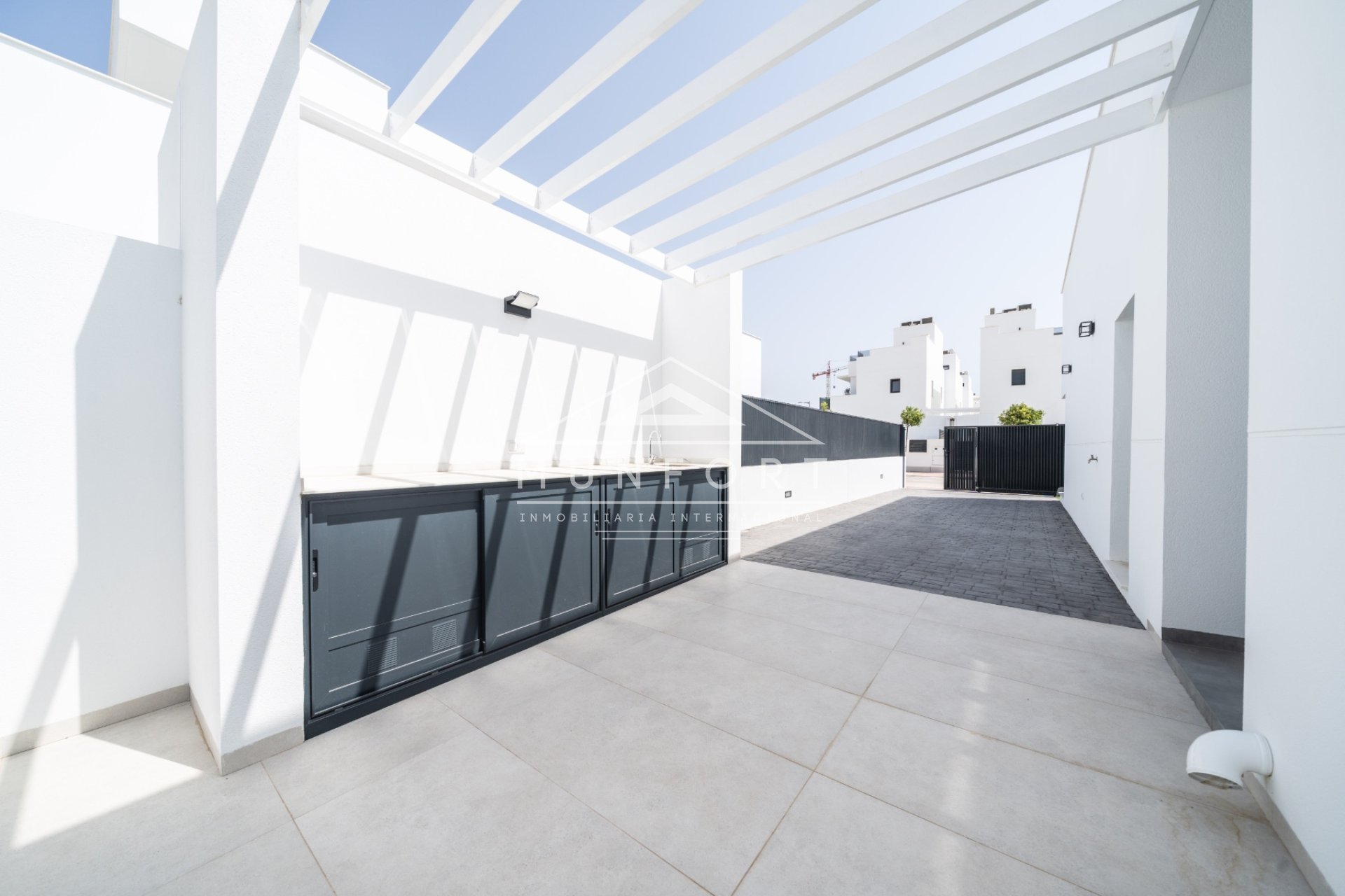 Återförsäljning - Lyxvillor -
Alcázares, Los - Los Alc&aacute;zares