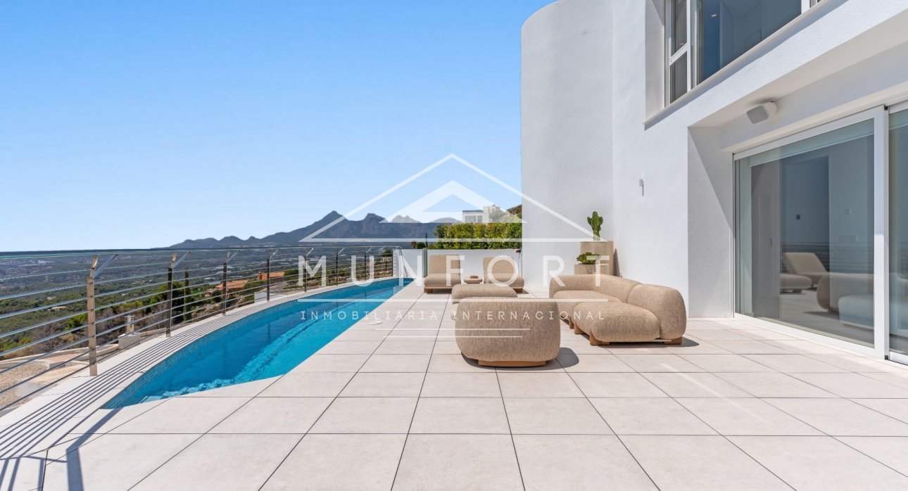 Återförsäljning - Lyxvillor -
Altea - Altea Hills