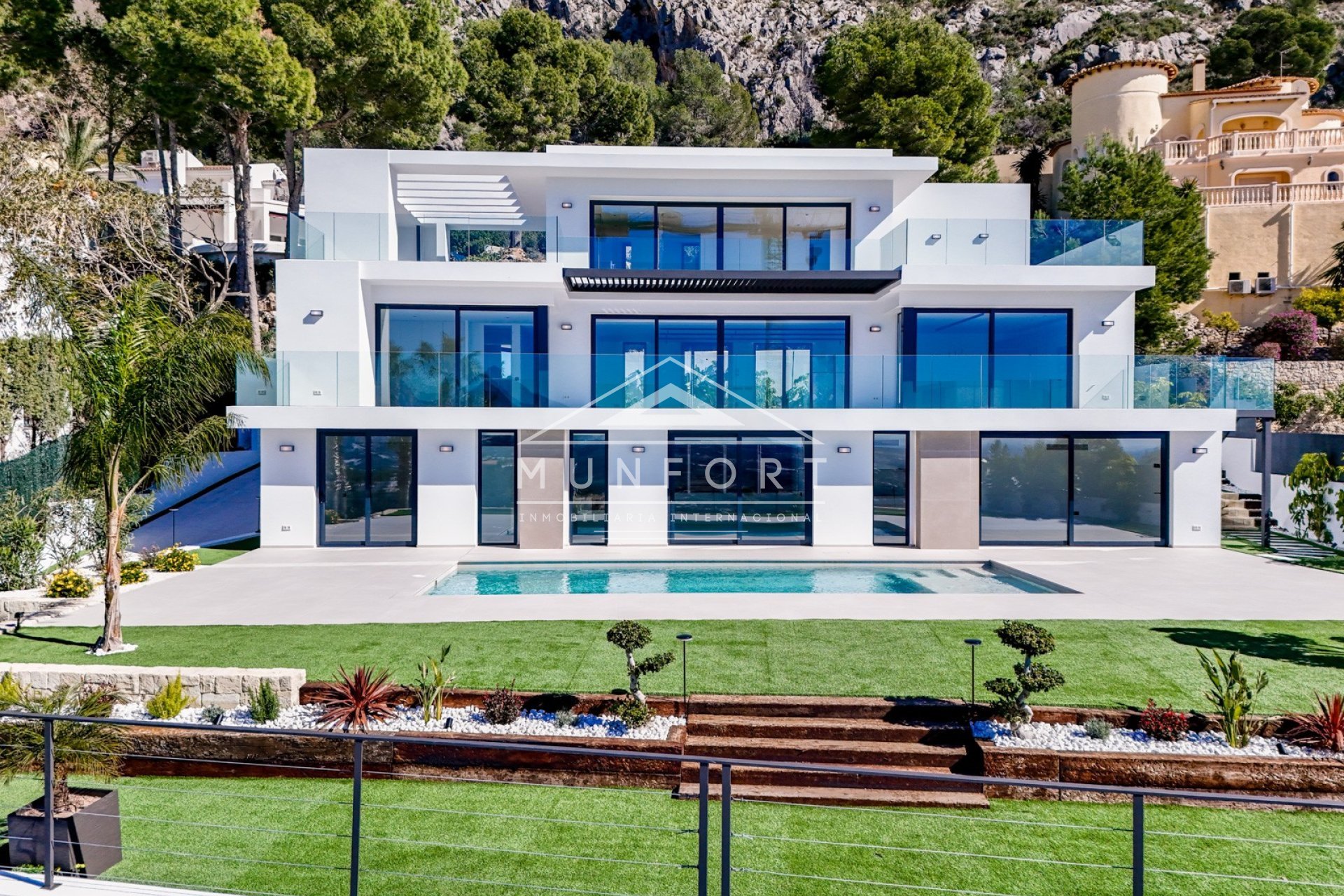 Återförsäljning - Lyxvillor -
Altea - Altea Hills