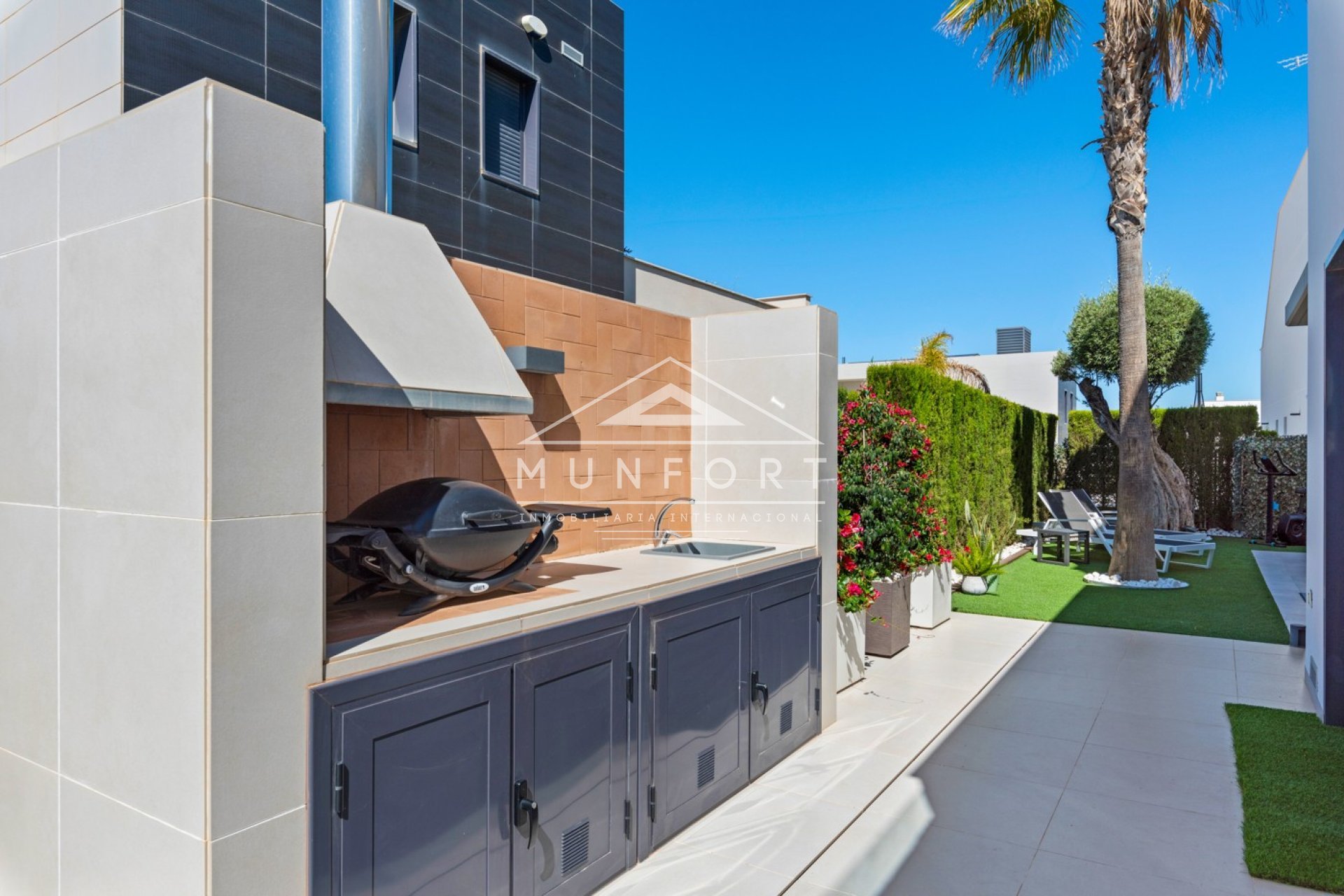 Återförsäljning - Lyxvillor -
Orihuela Costa - Aguamarina