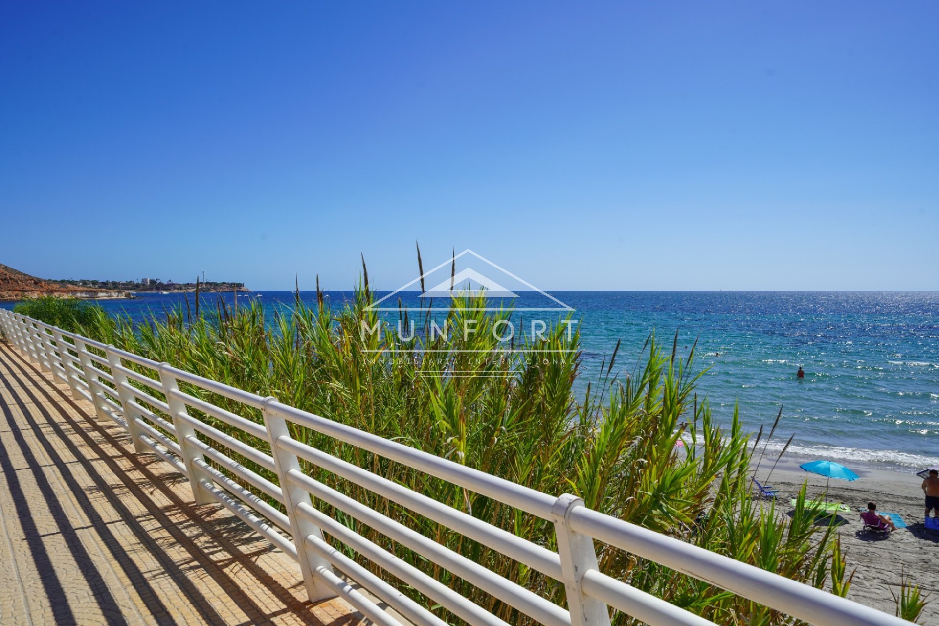 Återförsäljning - Lyxvillor -
Orihuela Costa - Aguamarina