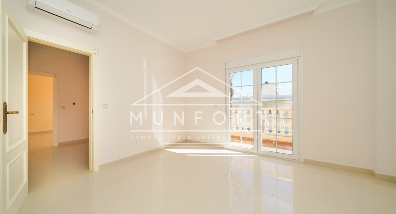 Återförsäljning - Lyxvillor -
Orihuela Costa - Cabo Roig