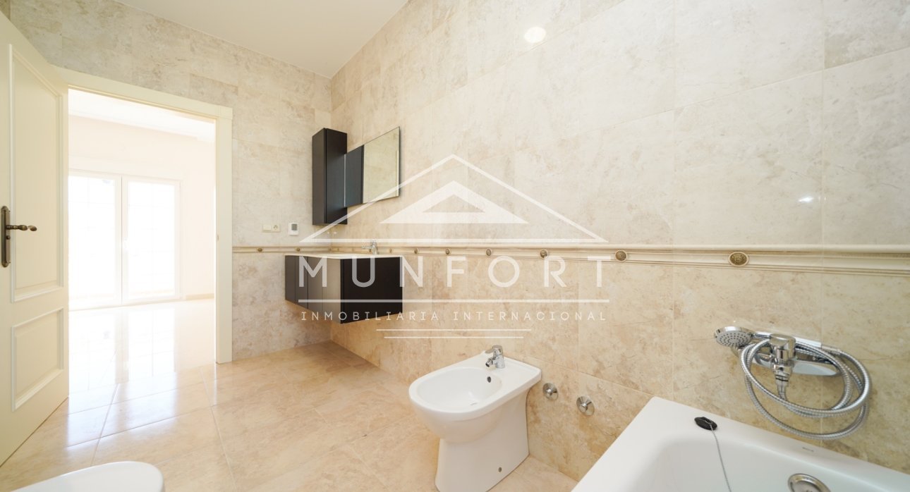 Återförsäljning - Lyxvillor -
Orihuela Costa - Cabo Roig