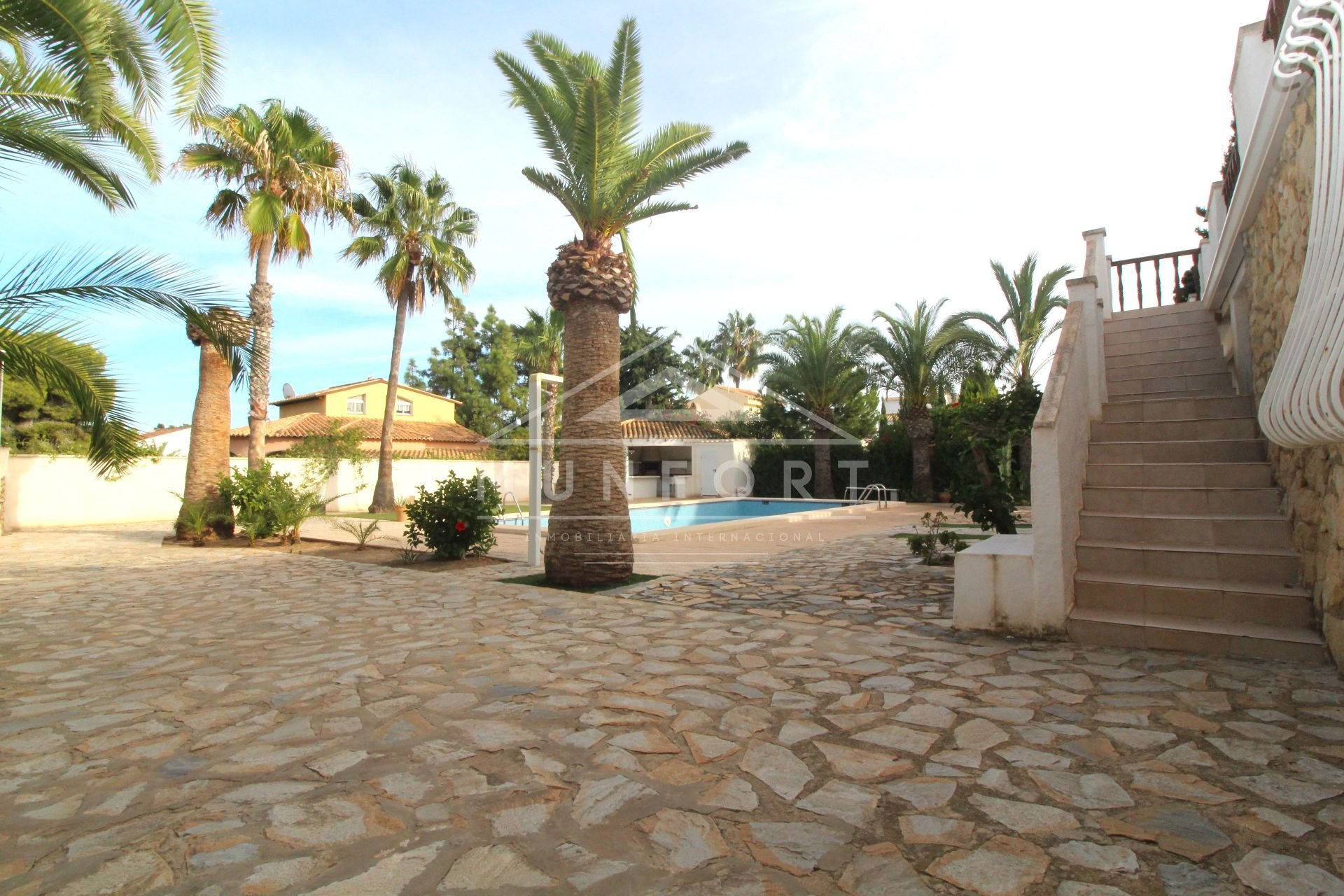 Återförsäljning - Lyxvillor -
Orihuela Costa - Cabo Roig