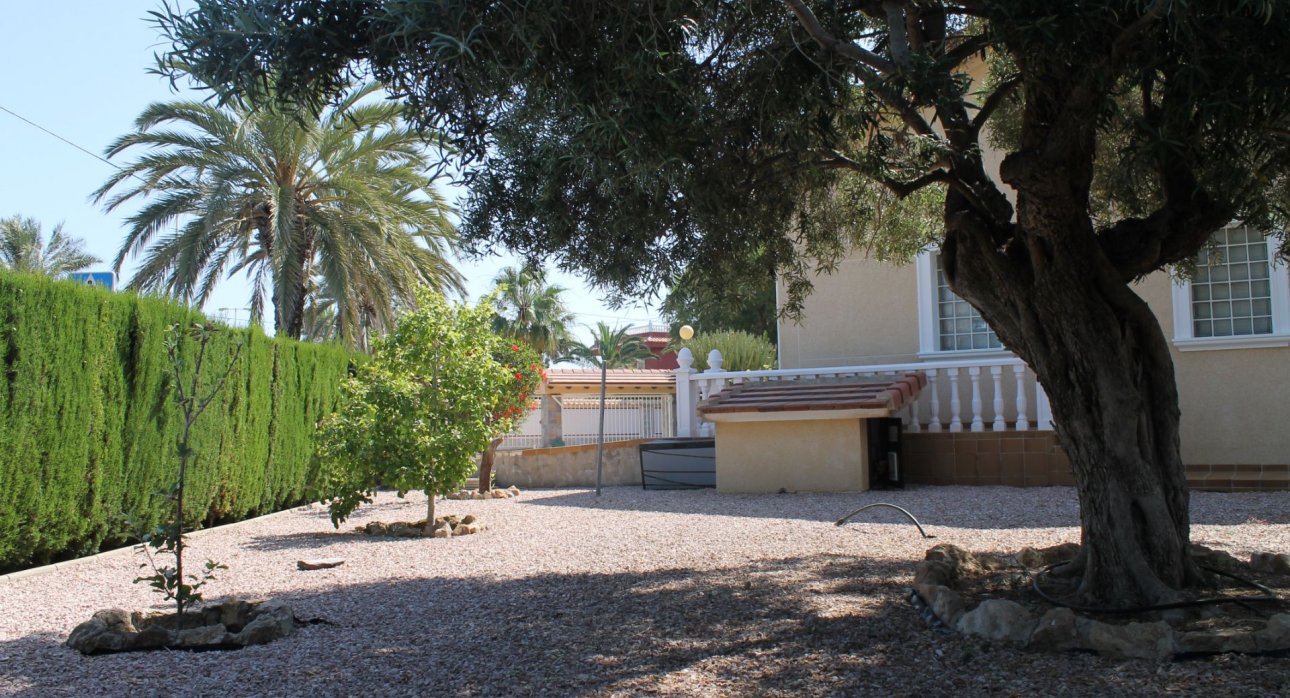 Återförsäljning - Lyxvillor -
Orihuela Costa - Cabo Roig