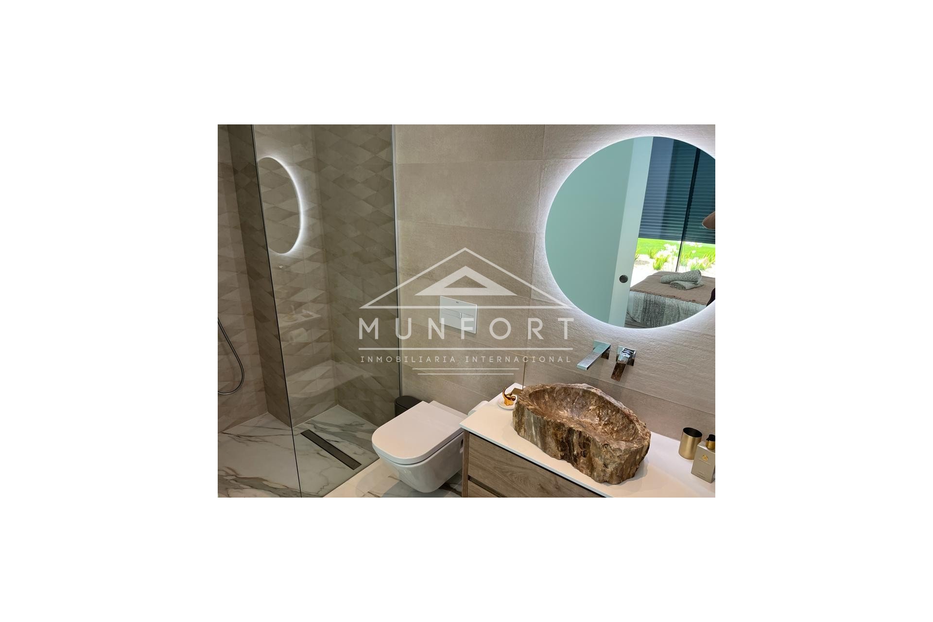 Återförsäljning - Lyxvillor -
Orihuela Costa - Las Colinas Golf