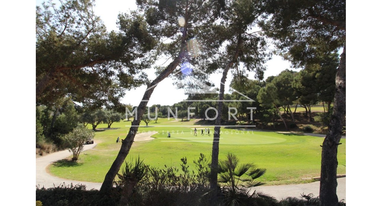 Återförsäljning - Lyxvillor -
Orihuela Costa - Villamartín