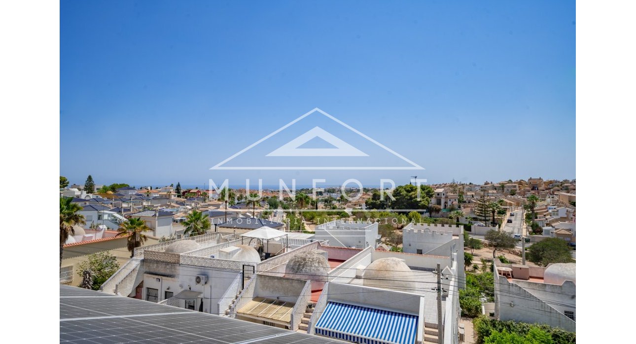 Återförsäljning - Lyxvillor -
Orihuela Costa - Villamartín