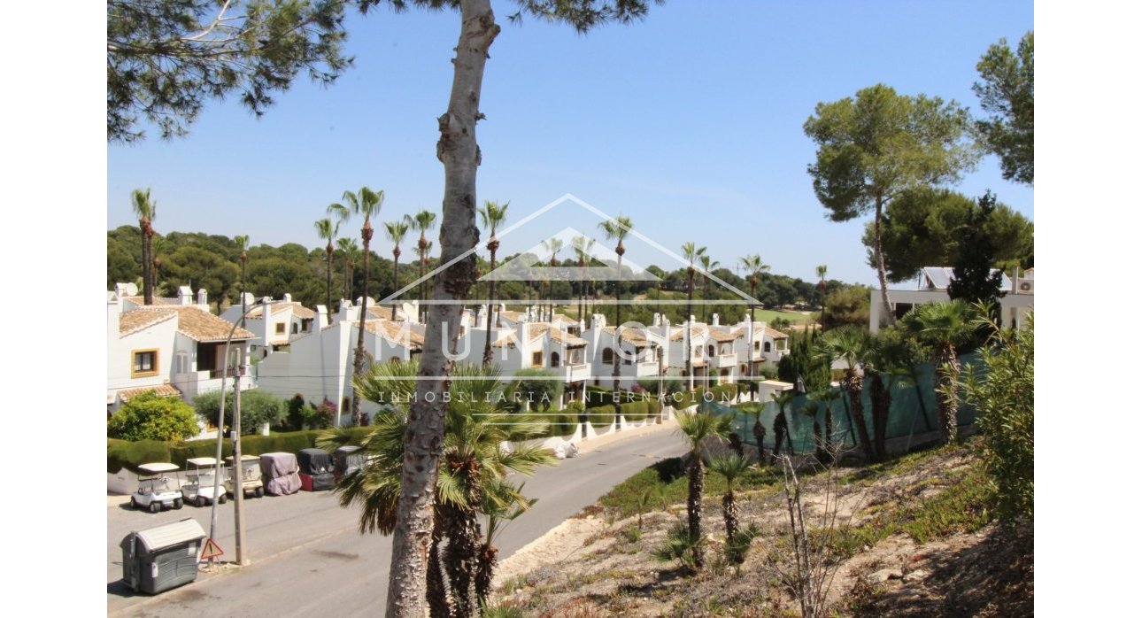 Återförsäljning - Lyxvillor -
Orihuela Costa - Villamartin