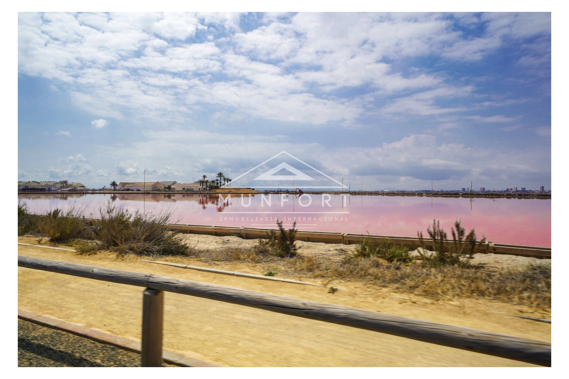 Återförsäljning - Lyxvillor -
San Pedro del Pinatar