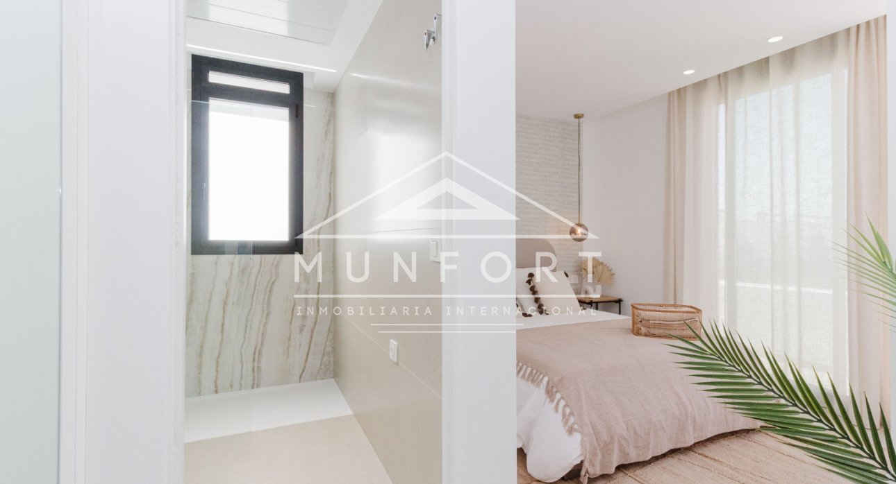 Återförsäljning - Lyxvillor -
Torre-Pacheco - Santa Rosal&iacute;a Lake and Life Resort