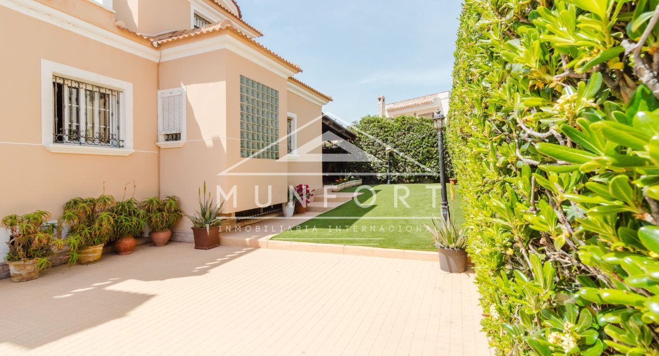 Återförsäljning - Lyxvillor -
Torrevieja - La Mata - Torrevieja