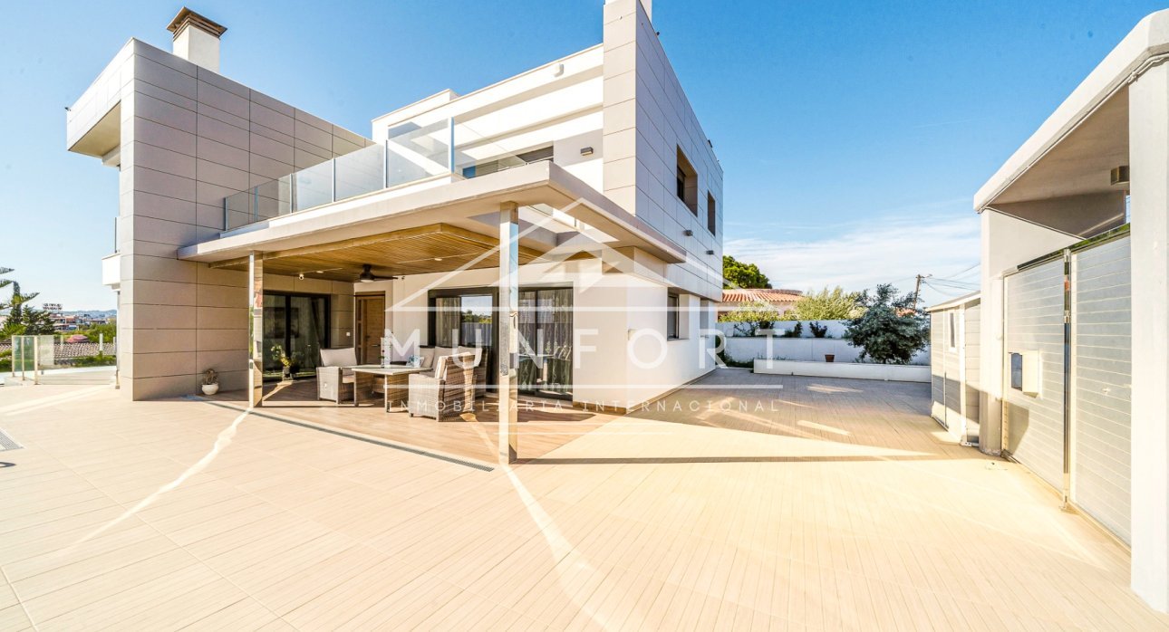 Återförsäljning - Lyxvillor -
Torrevieja - Los Balcones - Torrevieja