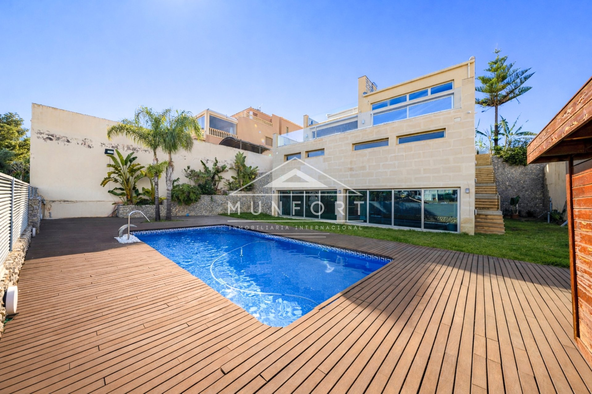 Återförsäljning - Lyxvillor -
Torrevieja - Los Balcones - Torrevieja