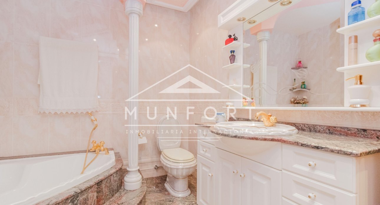 Återförsäljning - Radhus -
Alcázares, Los