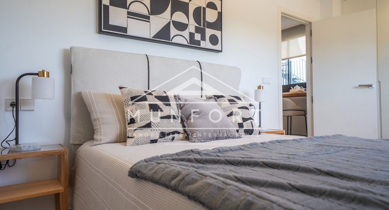 Återförsäljning - Radhus -
Algorfa