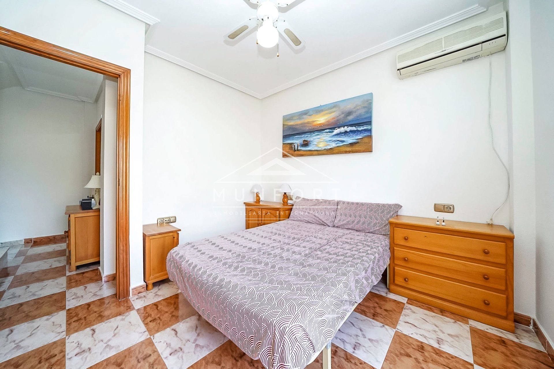 Återförsäljning - Radhus -
Orihuela Costa - La Regia