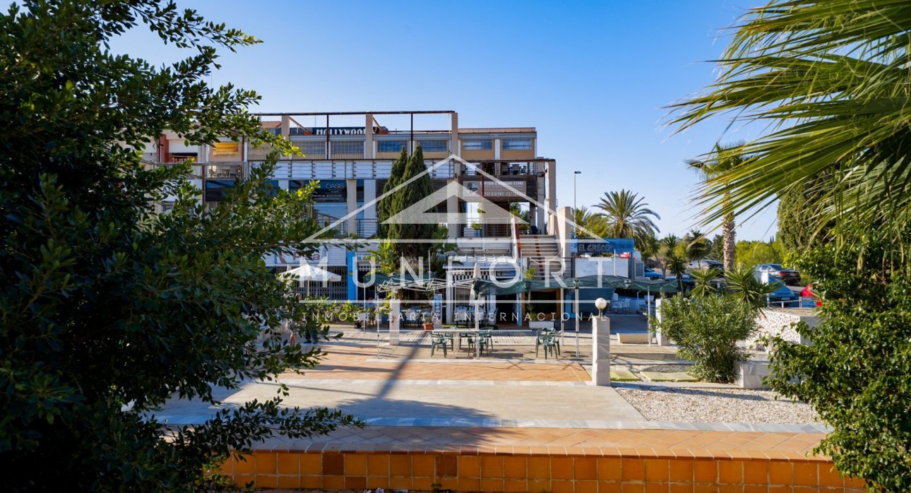 Återförsäljning - Radhus -
Orihuela Costa - Villamartin