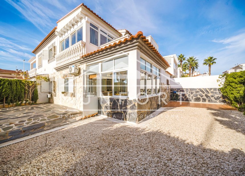 Återförsäljning - Radhus -
Orihuela Costa - ZENIAMAR