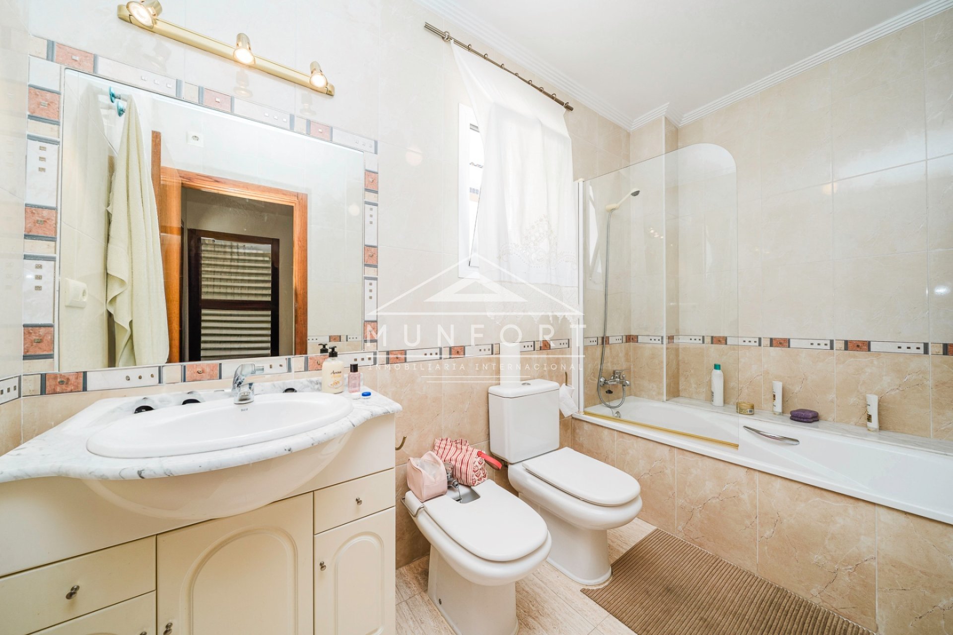 Återförsäljning - Radhus -
Pilar de la Horadada - Torre de la Horadada