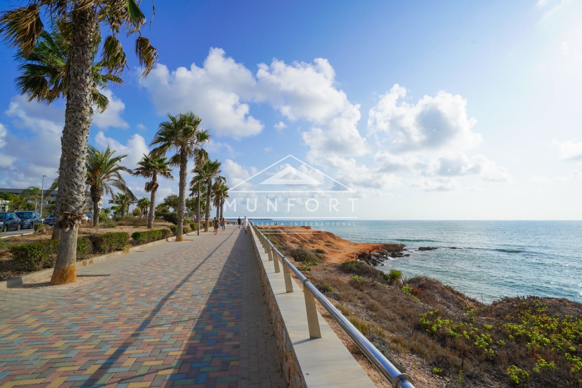 Återförsäljning - Radhus -
Pilar de la Horadada - Torre de la Horadada