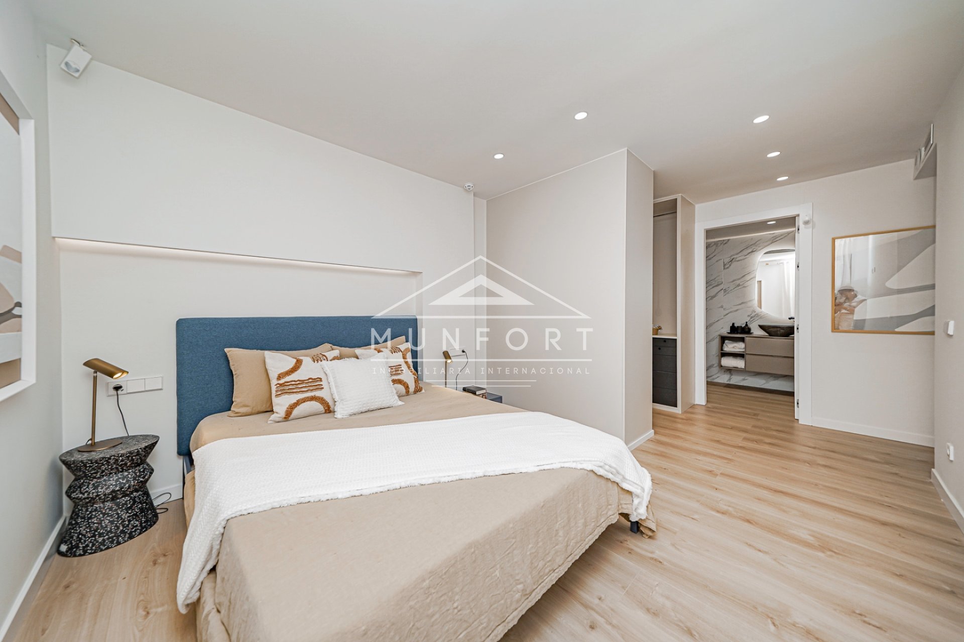 Återförsäljning - Radhus -
Pilar de la Horadada