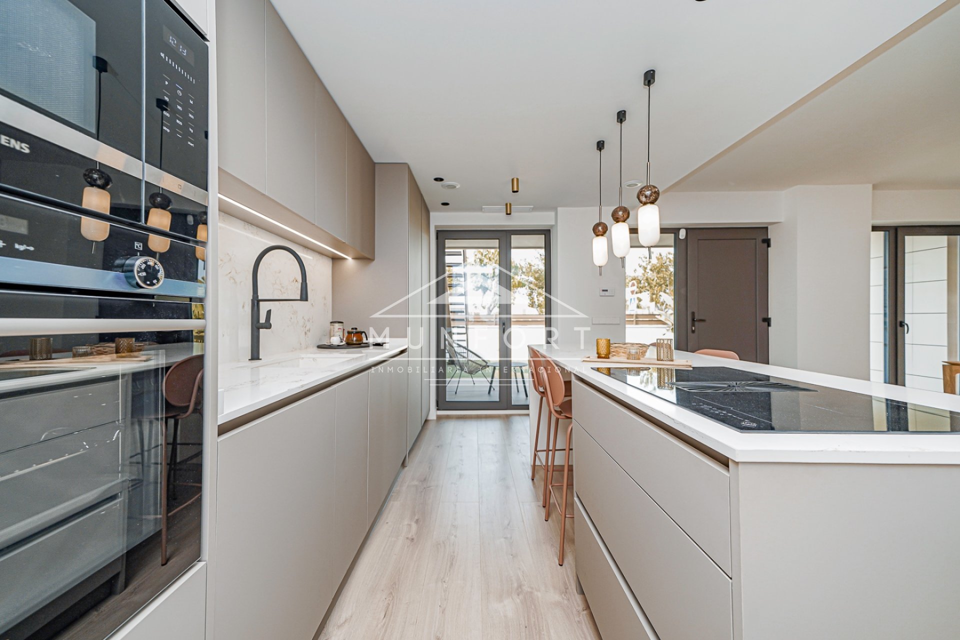 Återförsäljning - Radhus -
Pilar de la Horadada