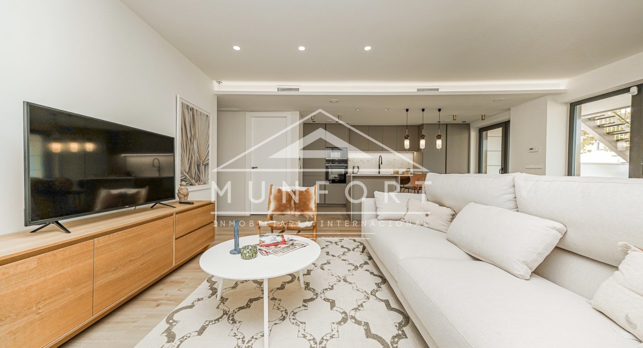 Återförsäljning - Radhus -
Pilar de la Horadada