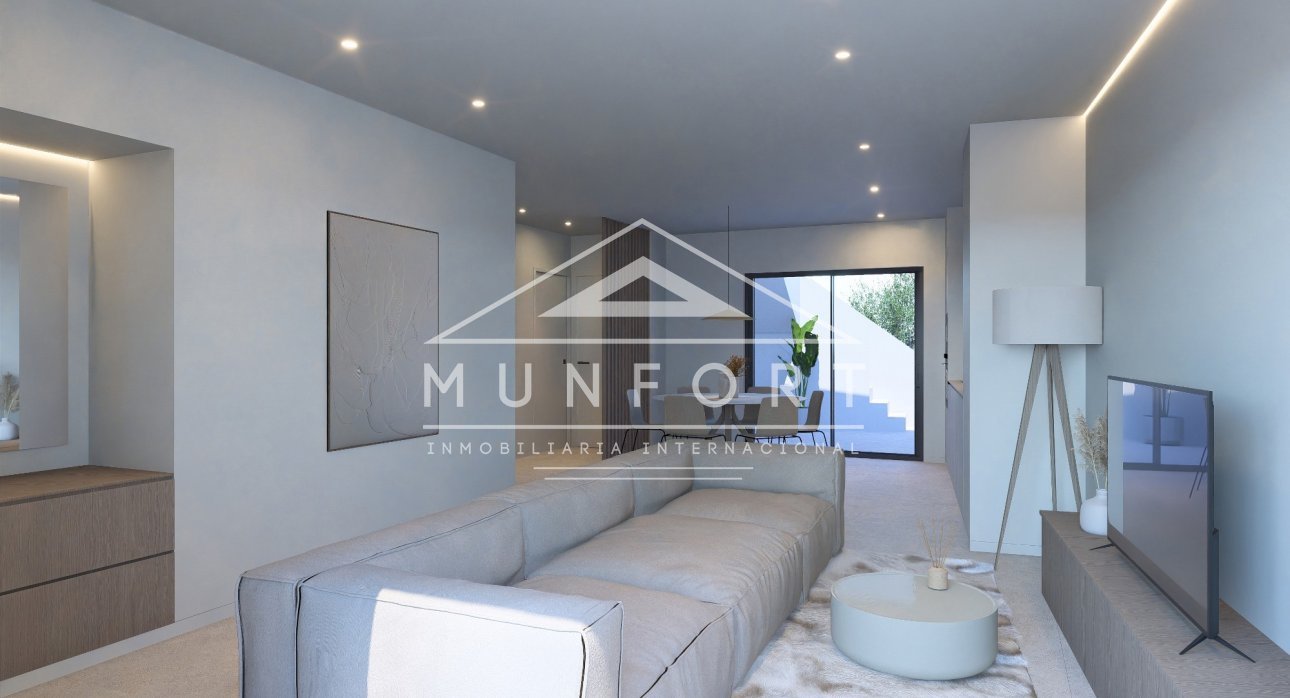 Återförsäljning - Radhus -
Roldán