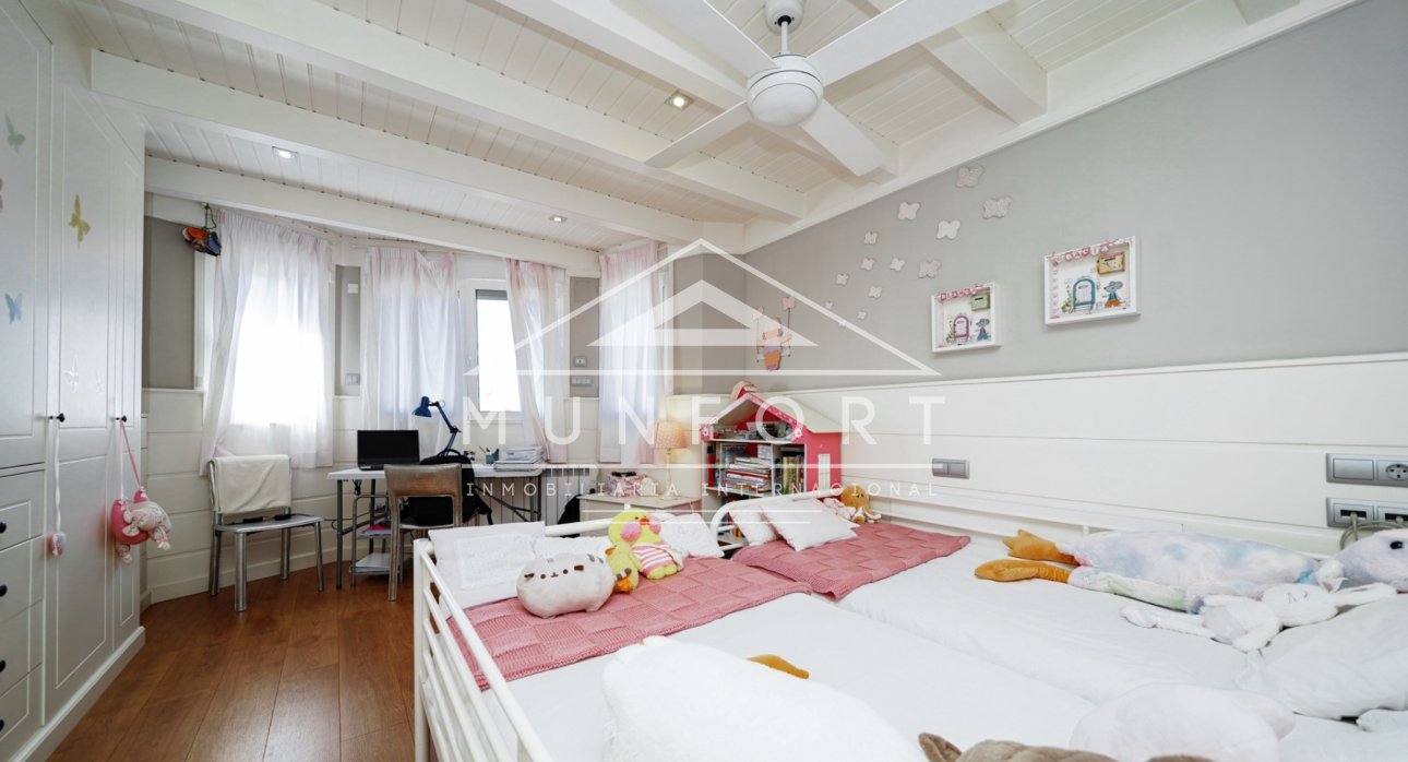 Återförsäljning - Radhus -
San Javier