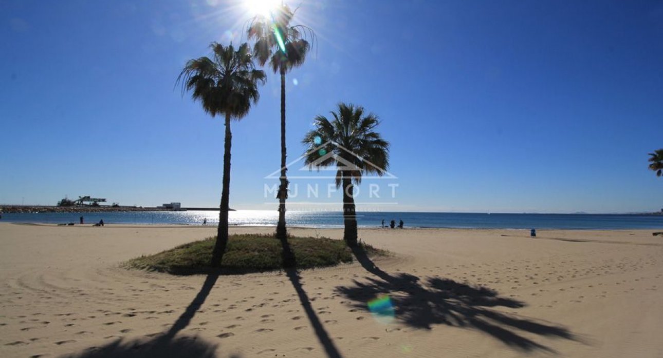 Återförsäljning - Radhus -
Torrevieja - Centro - Torrevieja