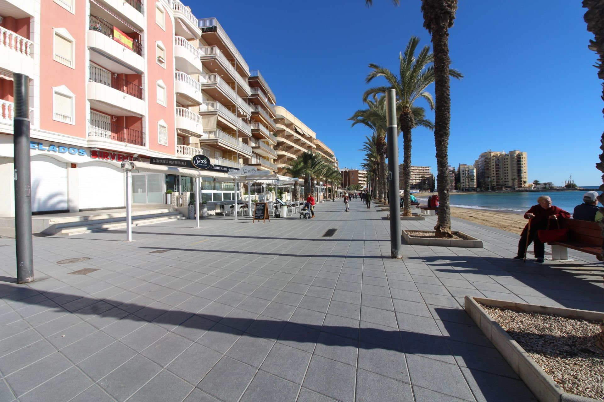 Återförsäljning - Radhus -
Torrevieja - Playa de los Locos - Torrevieja