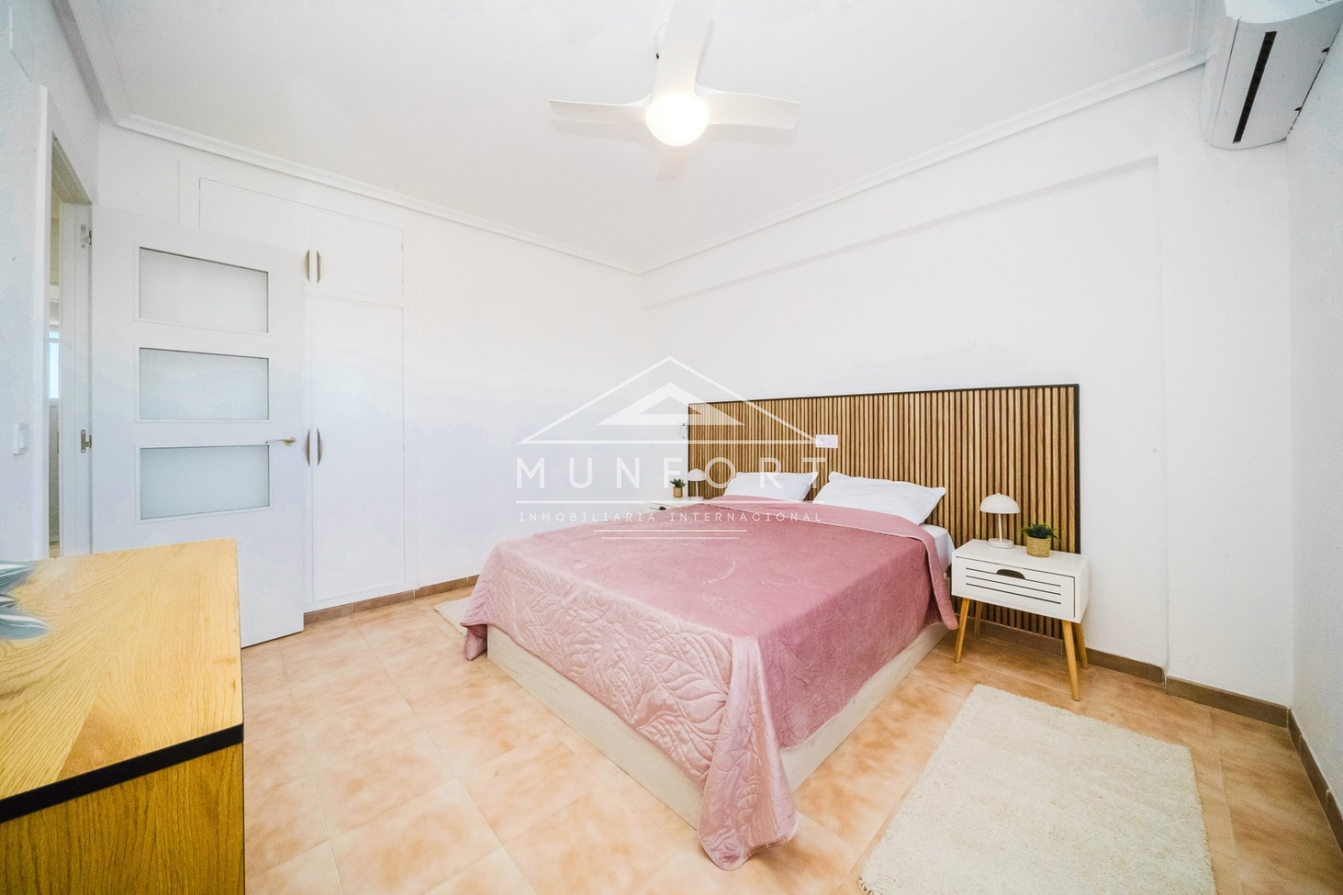 Återförsäljning - Takvåningar -
Orihuela Costa - Punta Prima