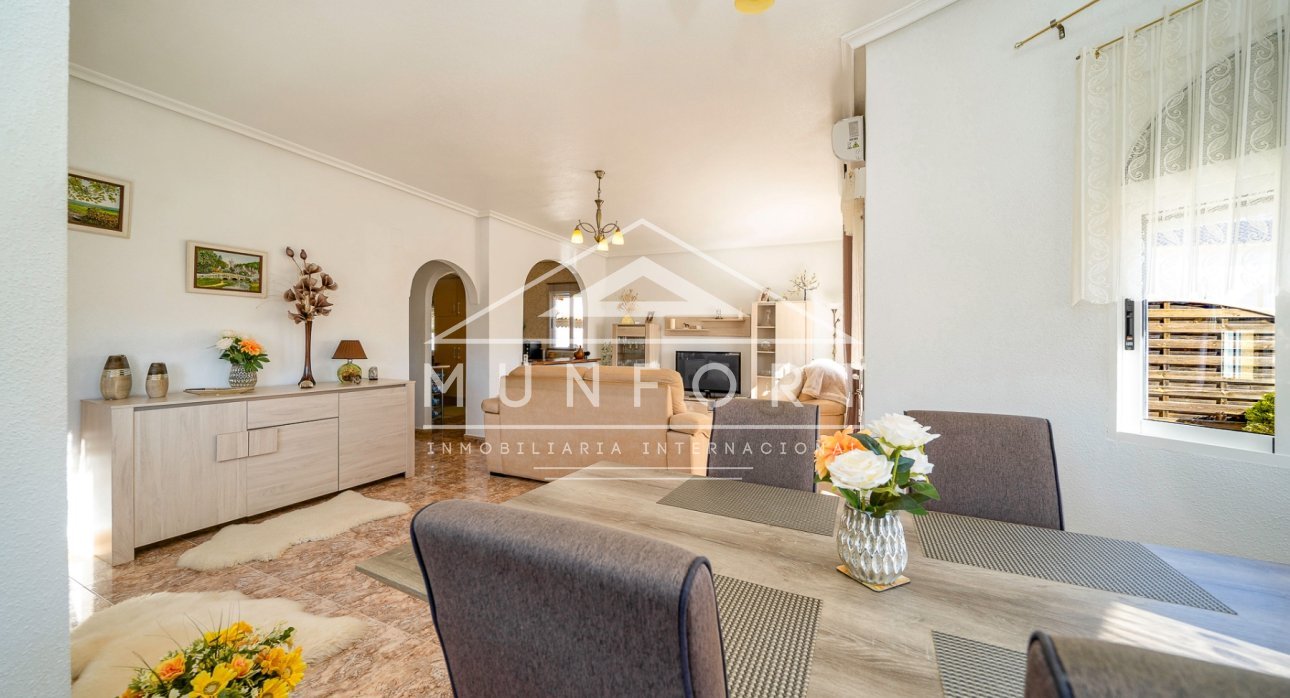 Återförsäljning - Takvåningar -
Orihuela Costa - Villamartín