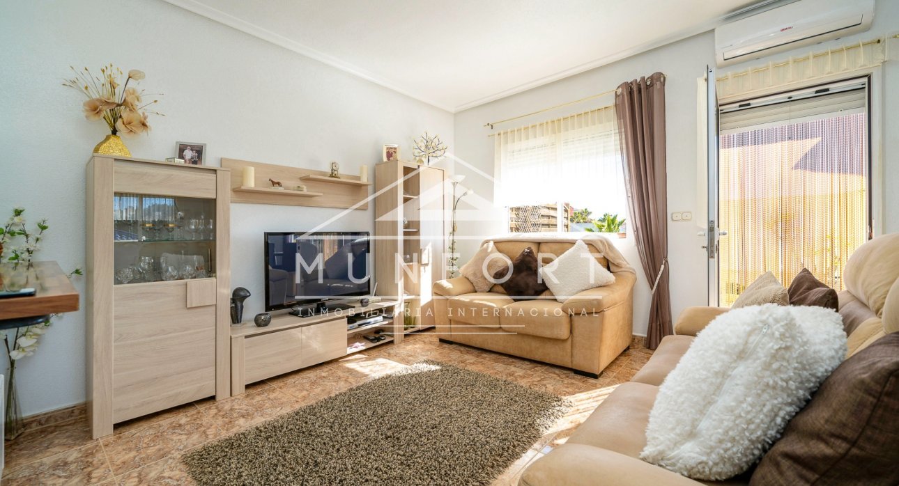 Återförsäljning - Takvåningar -
Orihuela Costa - Villamartín