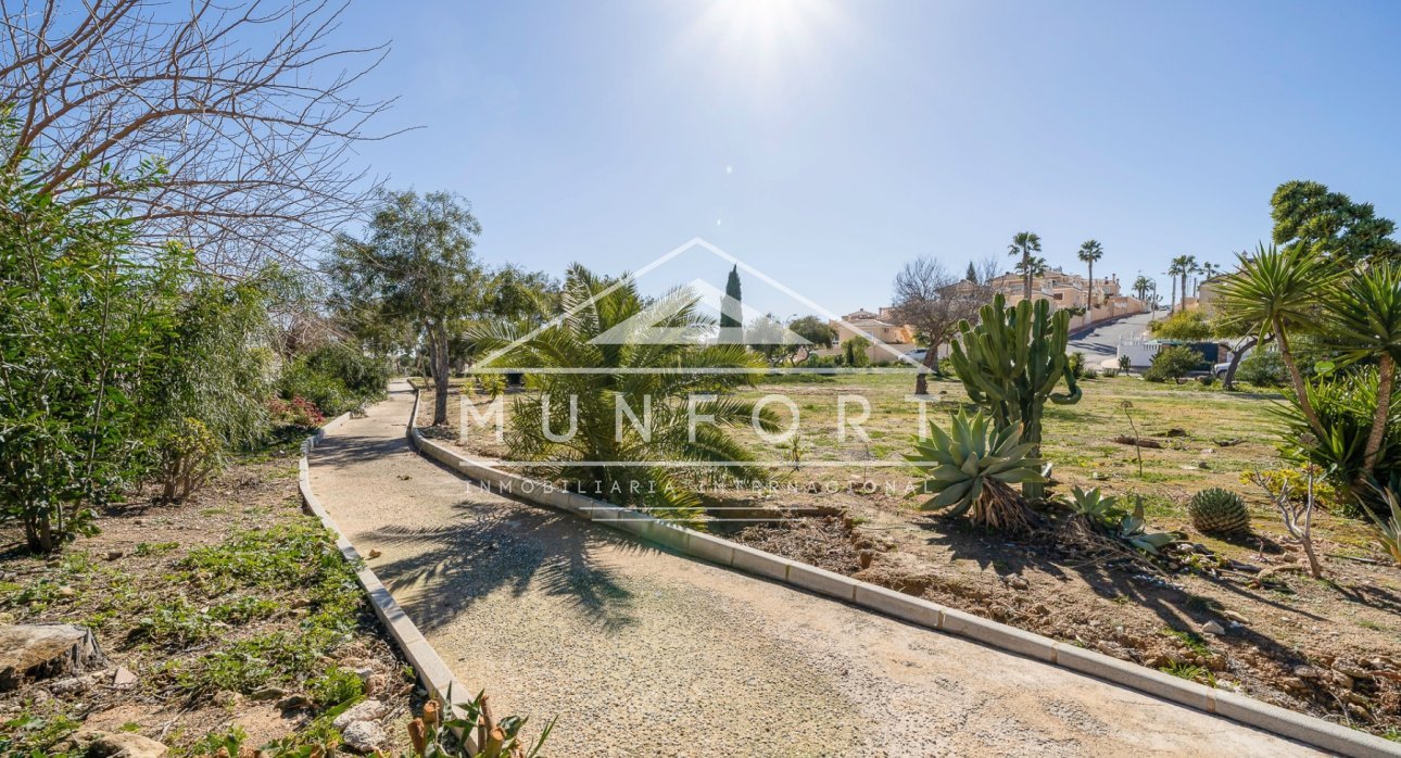 Återförsäljning - Takvåningar -
Orihuela Costa - Villamartín