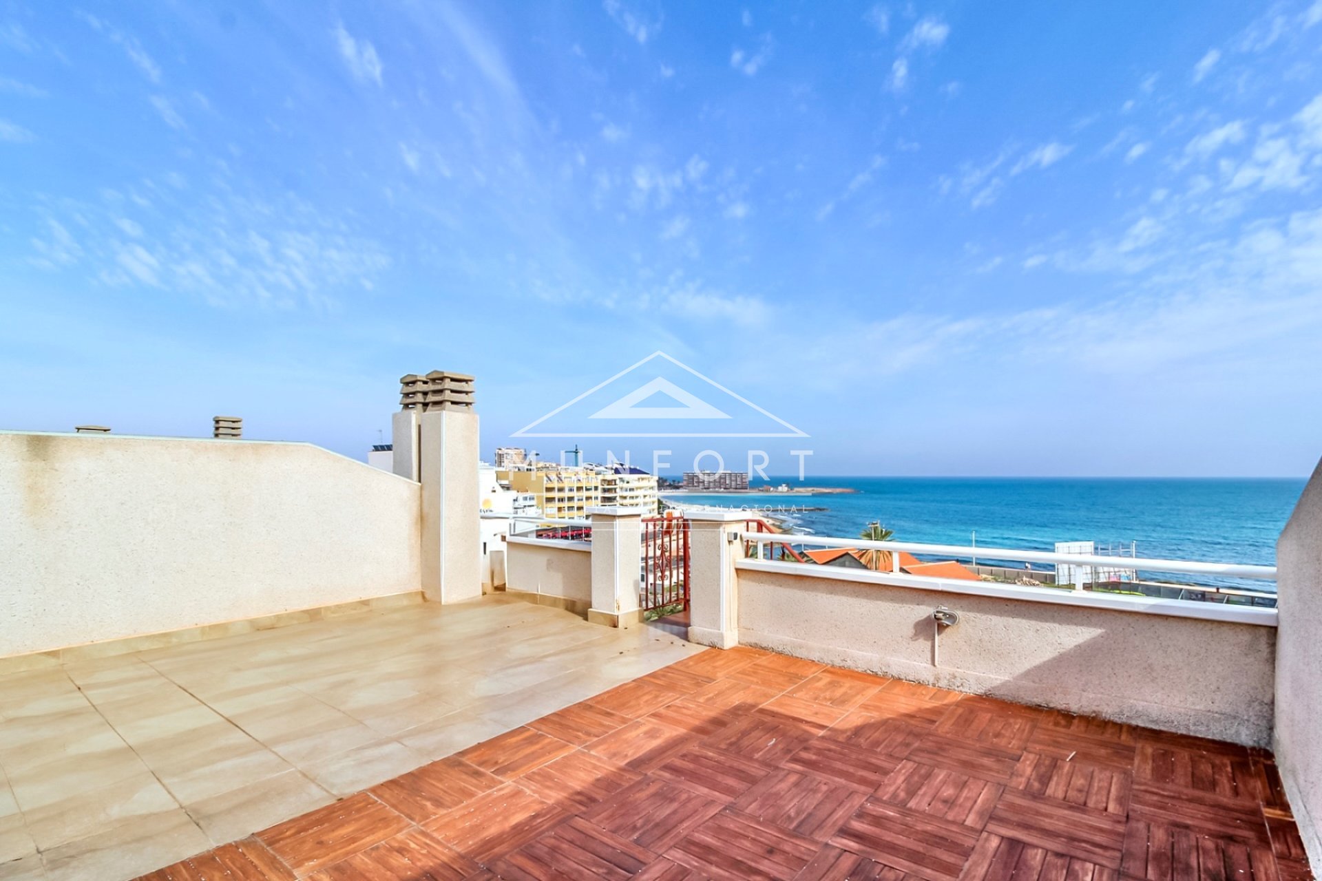 Återförsäljning - Takvåningar -
Torrevieja - Playa del Cura - Torrevieja