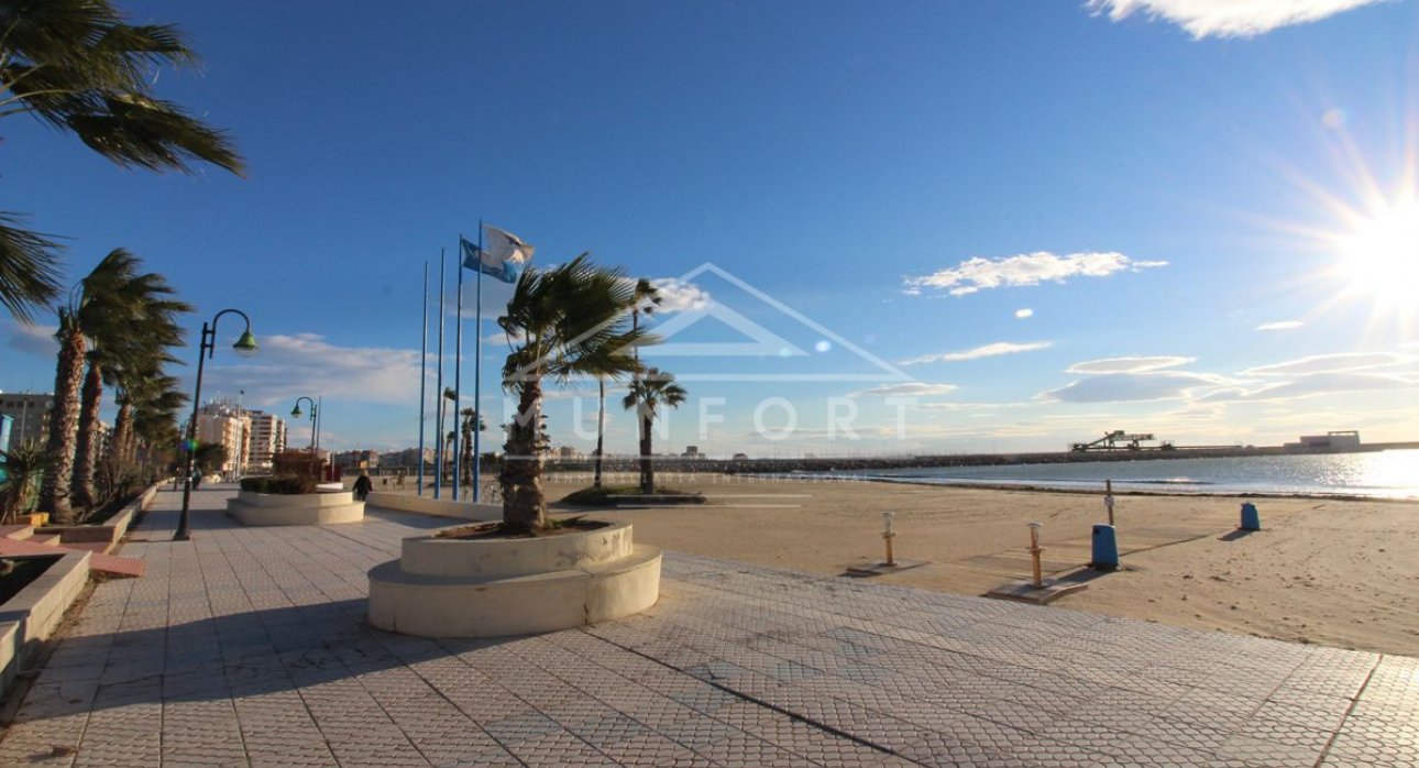 Återförsäljning - Takvåningar -
Torrevieja - Playa del Cura