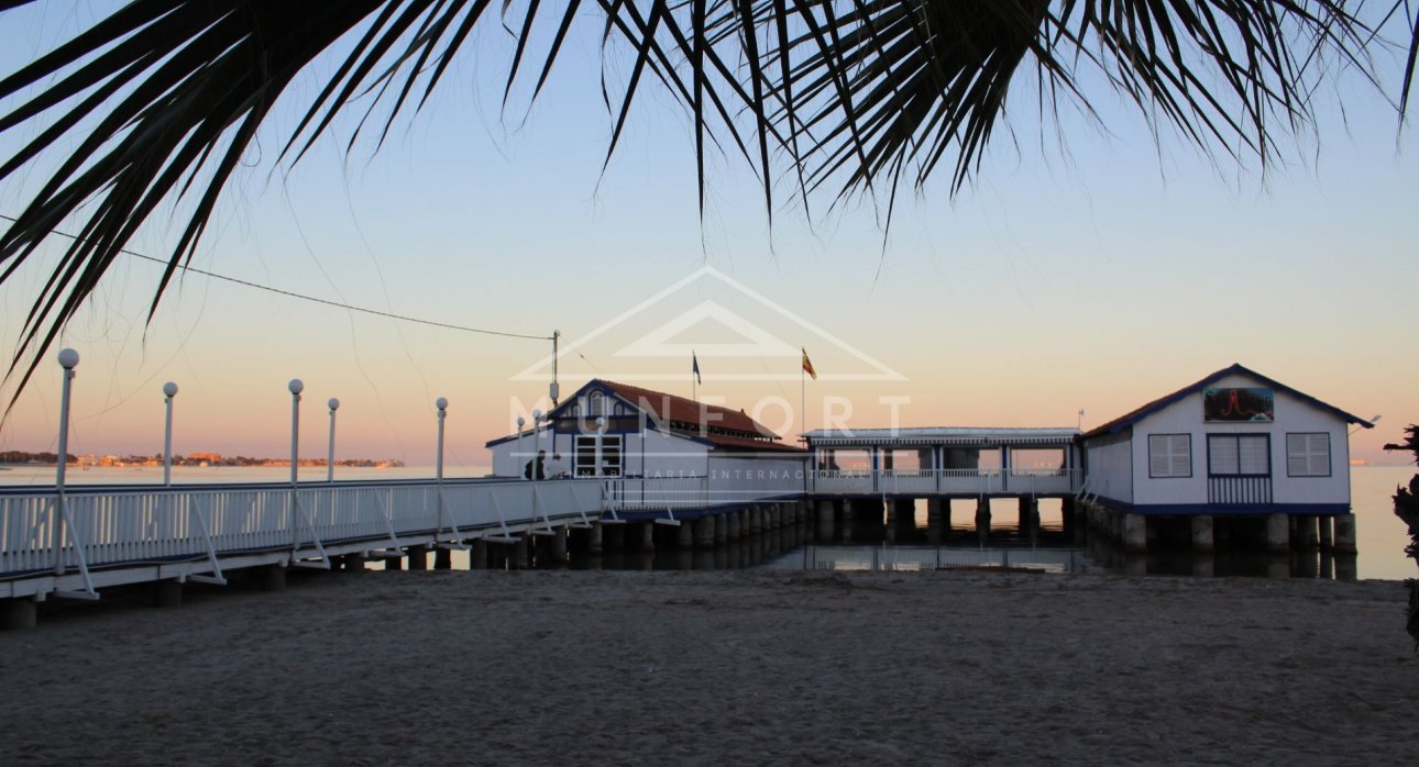 Återförsäljning - Villor -
Alcázares, Los - La Serena Golf - Los Alcázares