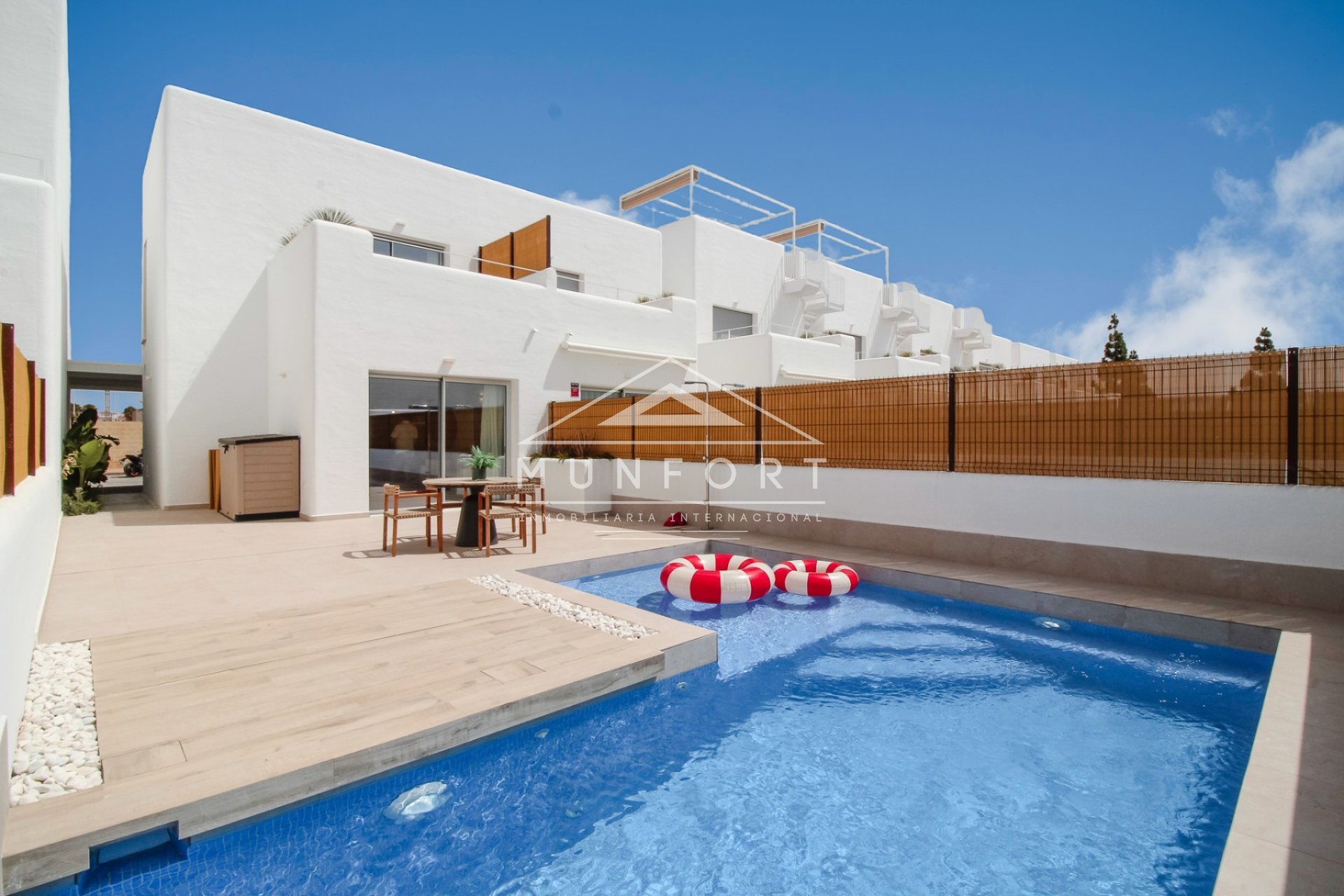 Återförsäljning - Villor -
Alcázares, Los - La Serena Golf - Los Alcázares