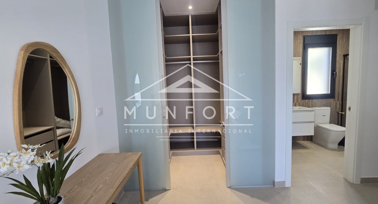 Återförsäljning - Villor -
Almeria