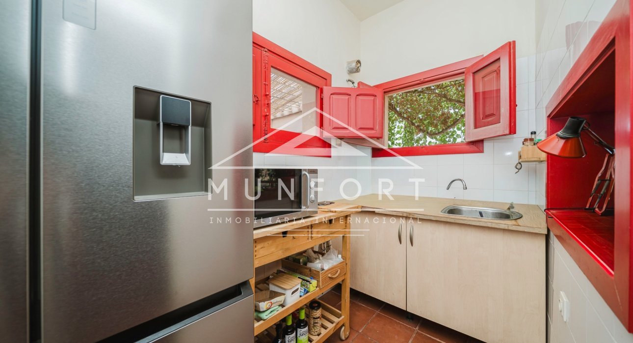 Återförsäljning - Villor -
Balsicas