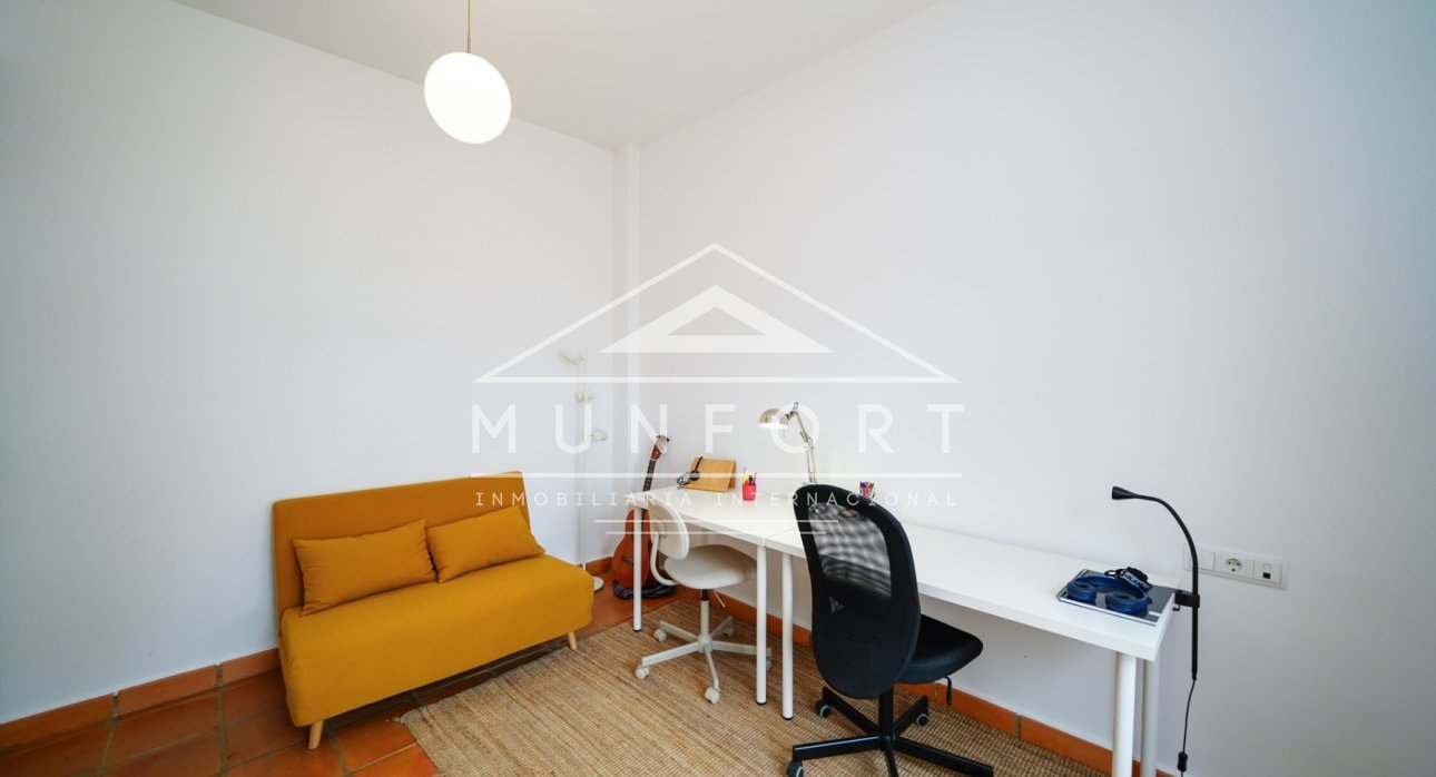 Återförsäljning - Villor -
Baños y mendigo - Baños y Mendigo