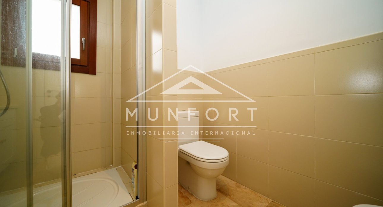 Återförsäljning - Villor -
Baños y mendigo - Baños y Mendigo