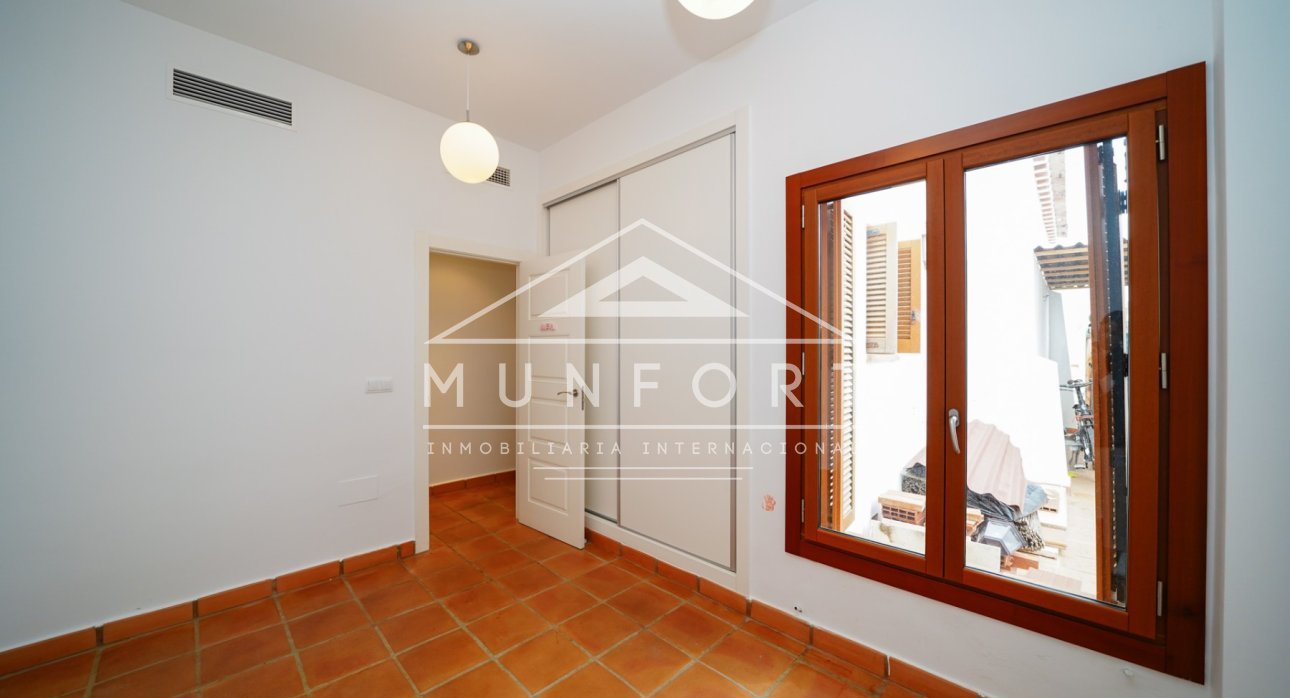 Återförsäljning - Villor -
Baños y mendigo - Baños y Mendigo