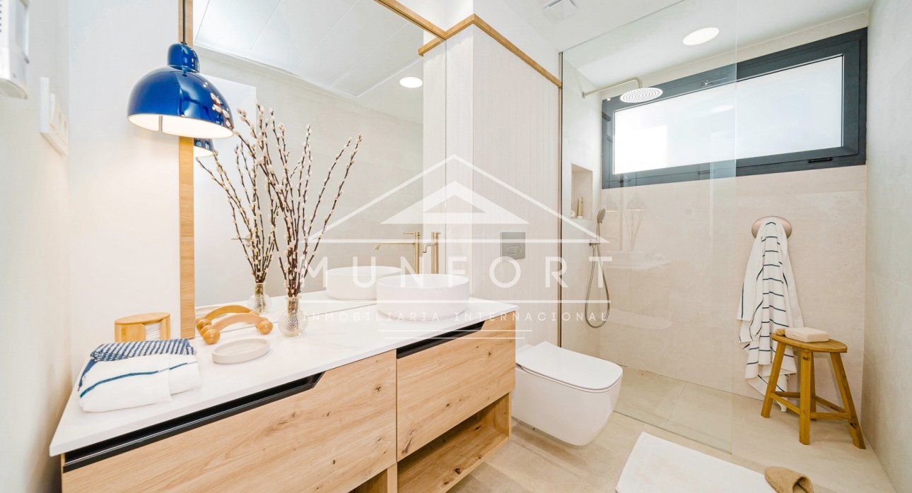 Återförsäljning - Villor -
Baños y mendigo - Baños y Mendigo